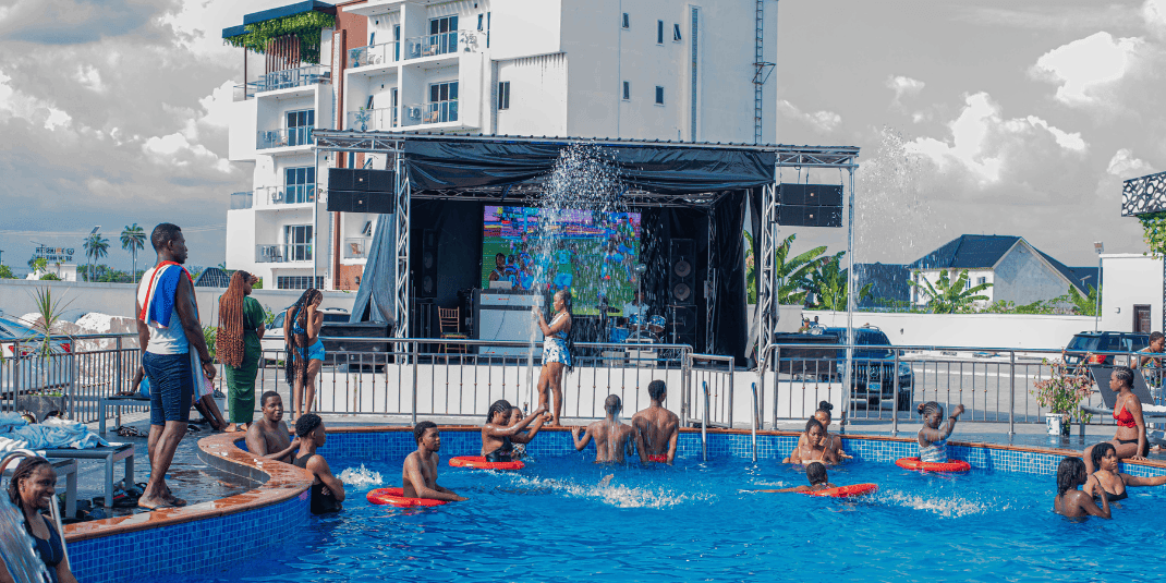 Splash & Social: The Seth Hotel Pool Experience