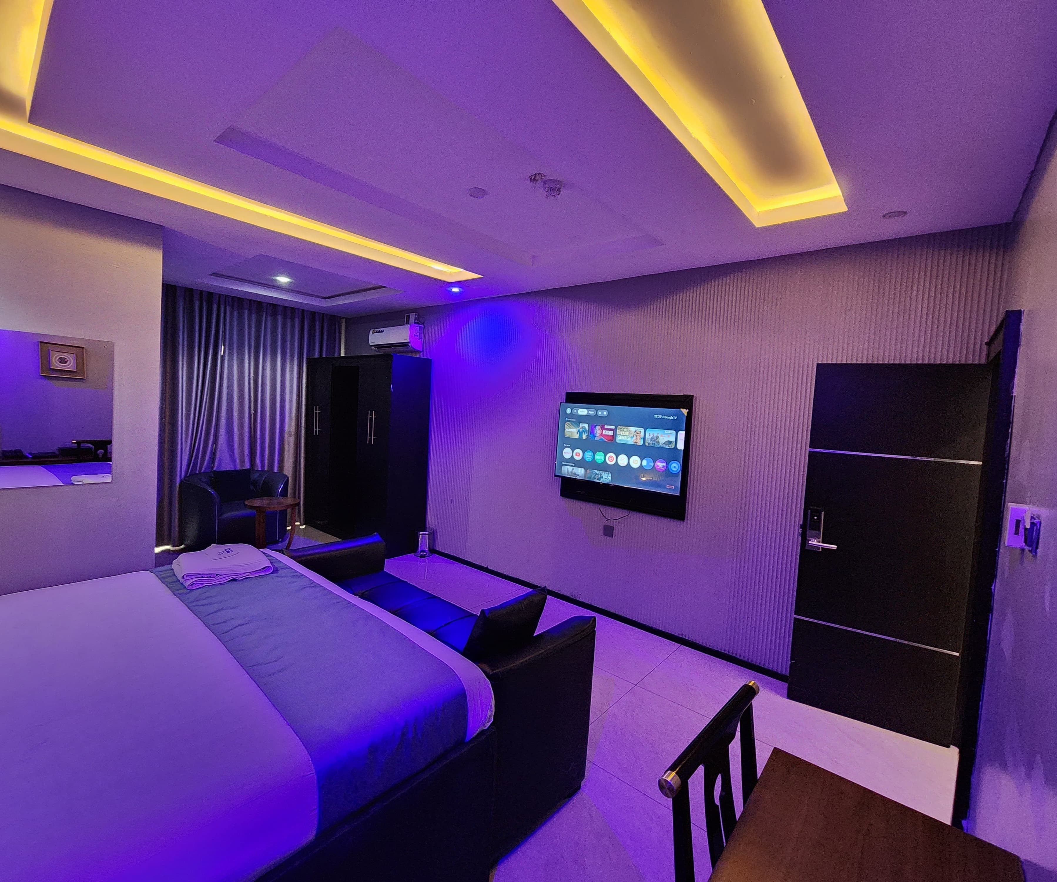 Room image 1