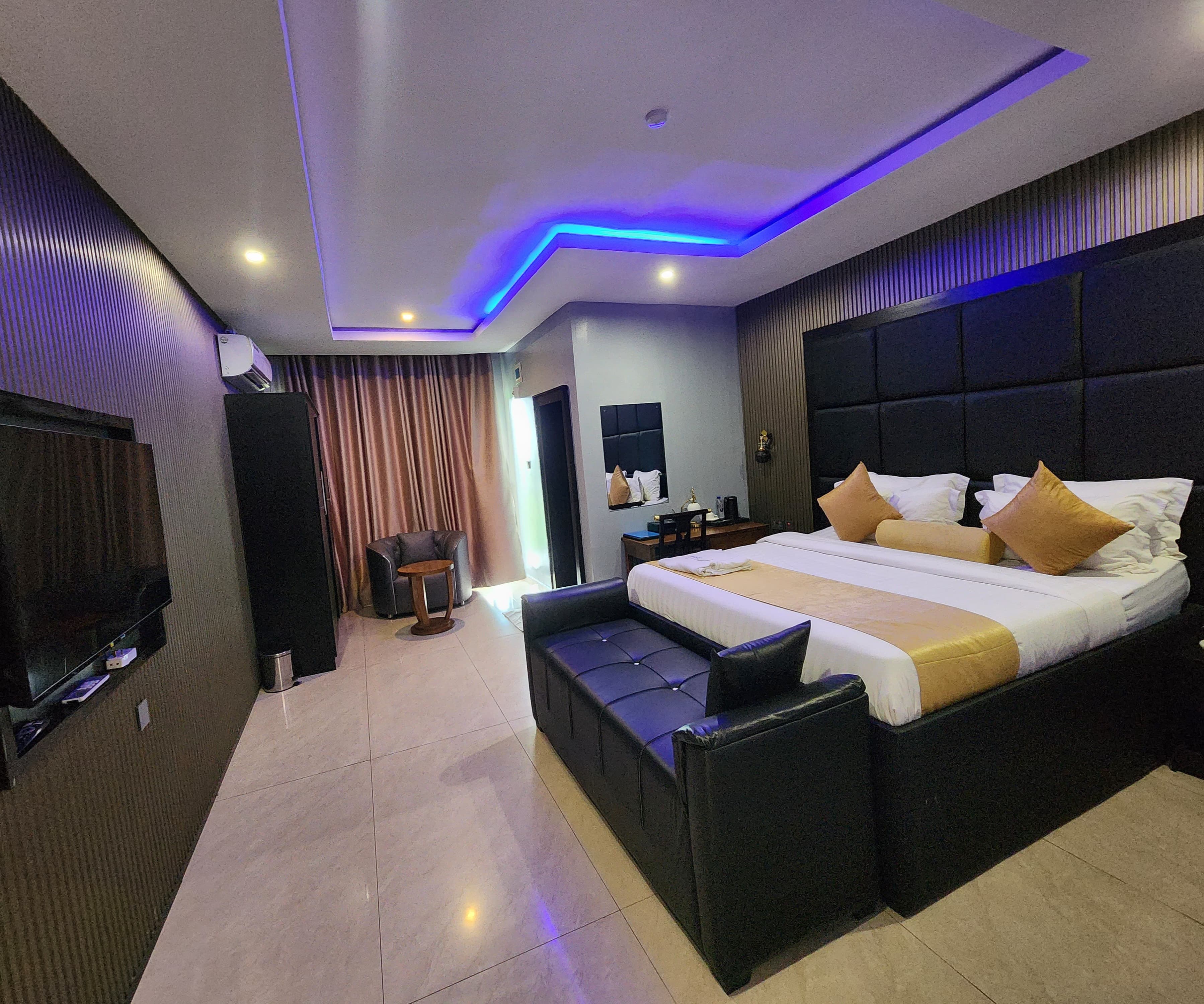 Room image 1