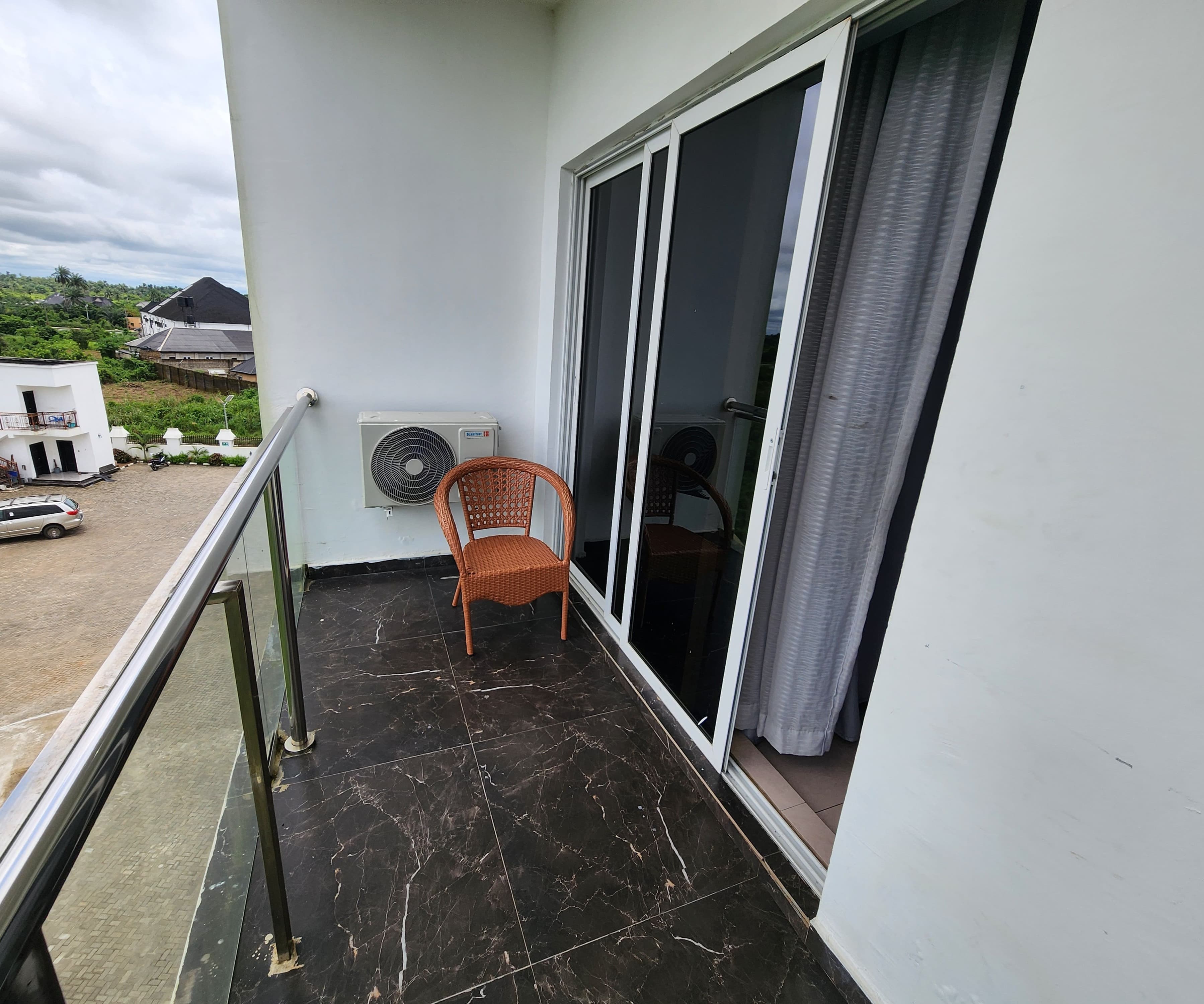 Room image 7