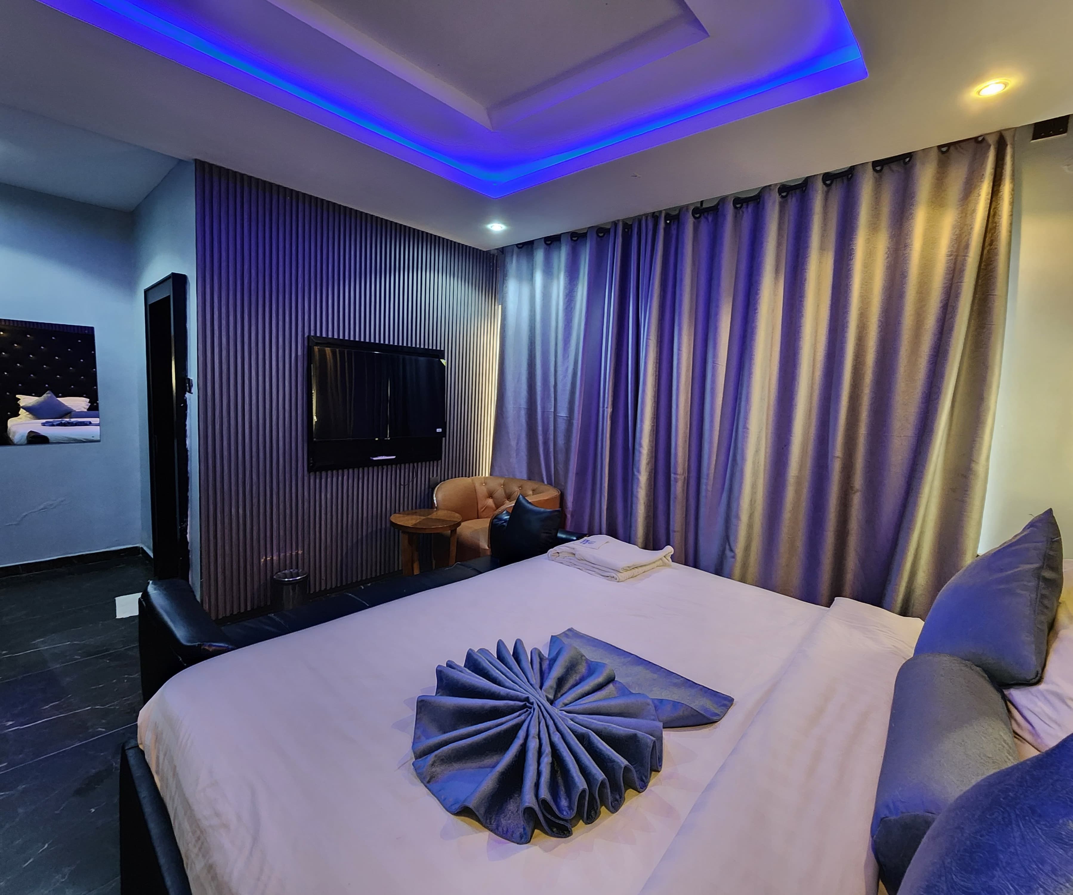 Room image 5