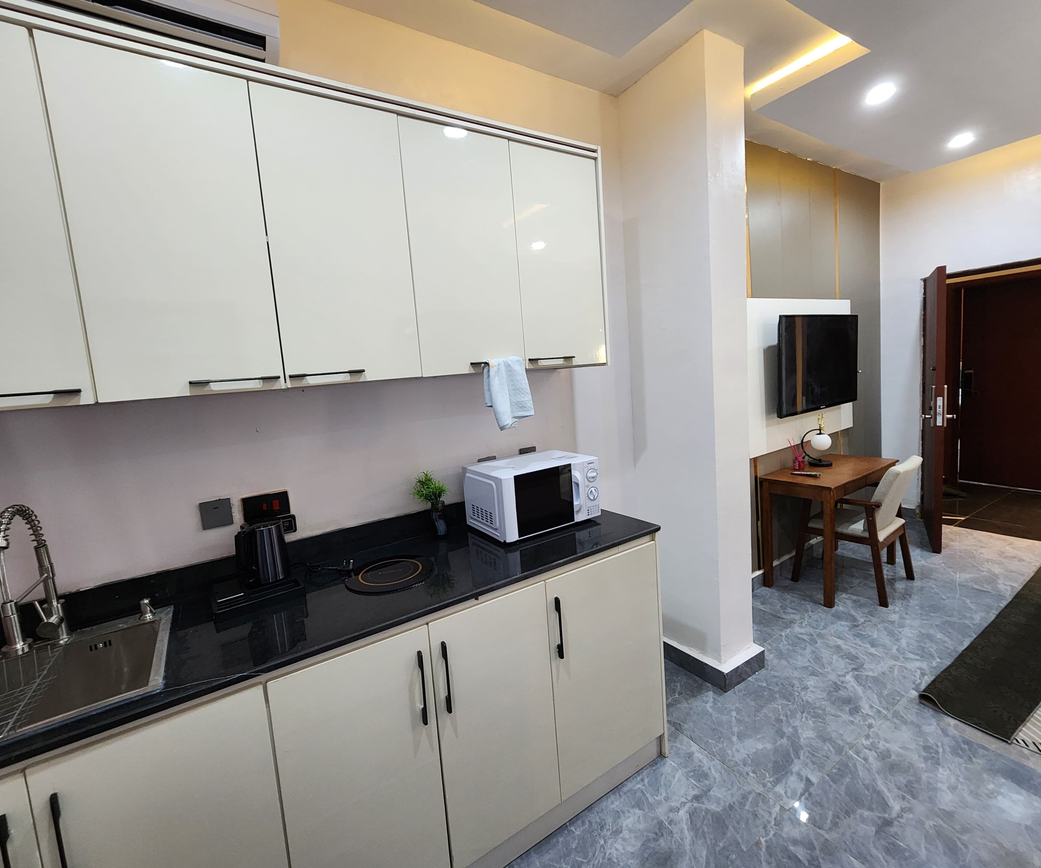 Room image 5
