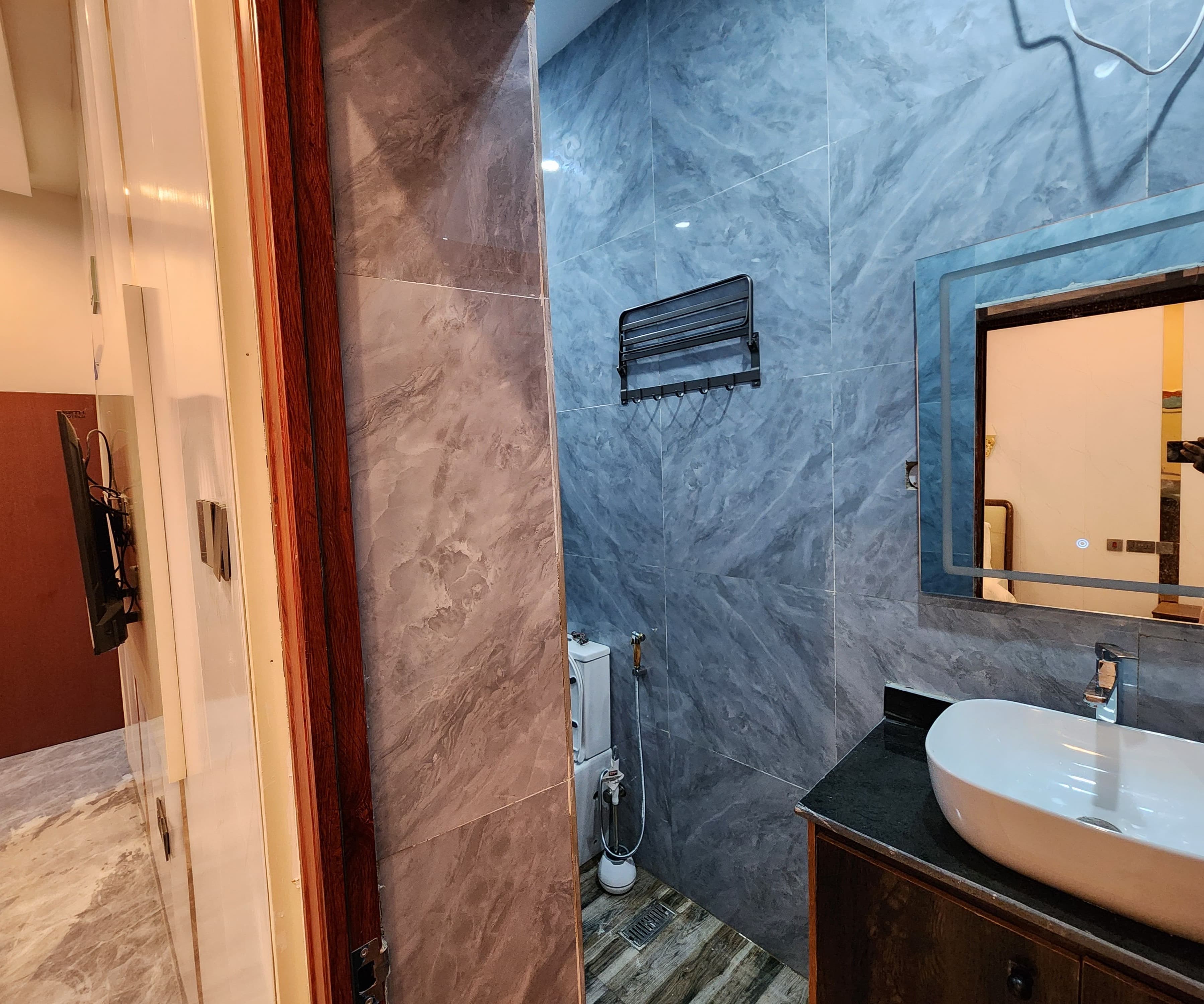 Room image 3