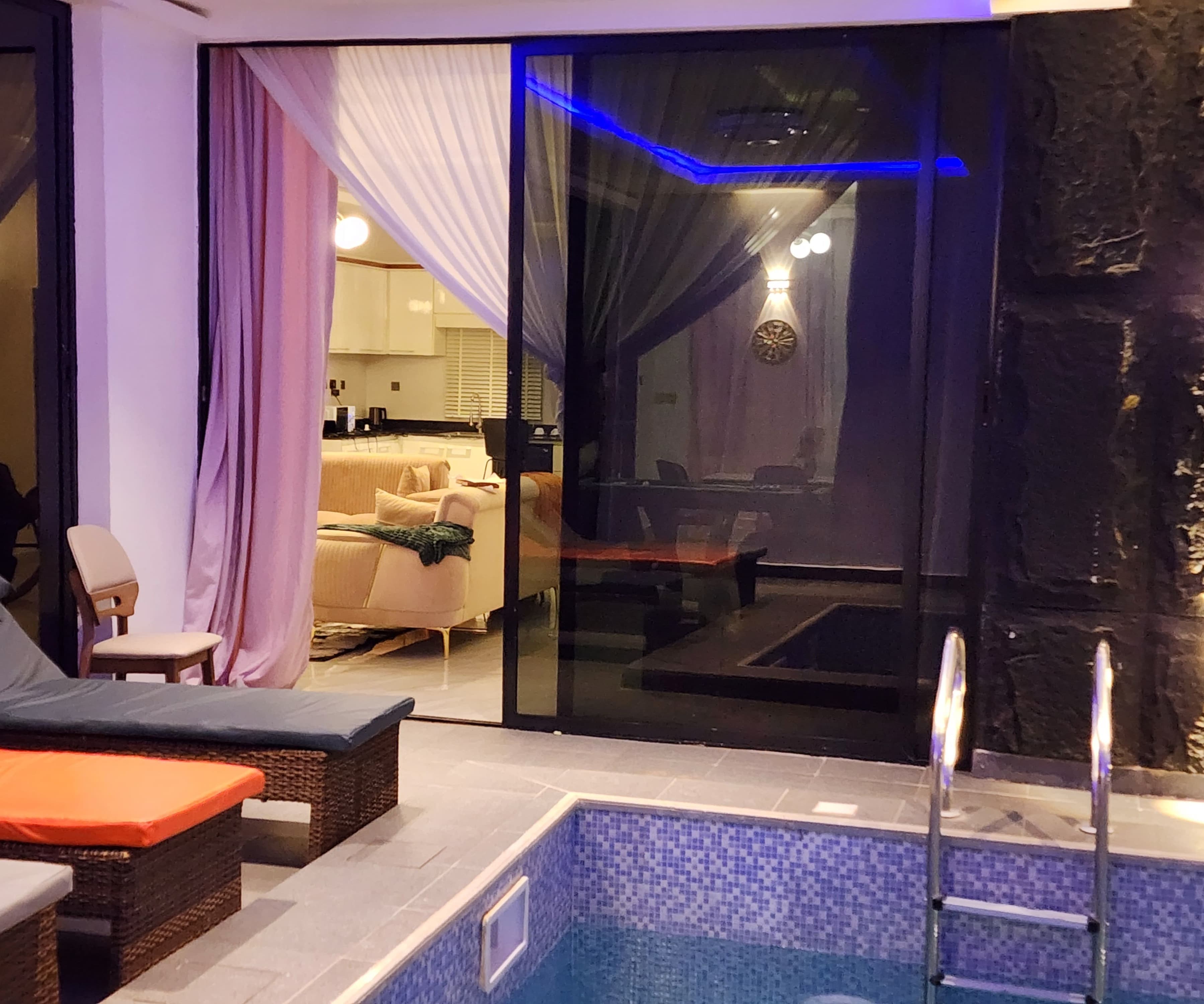 Room image 6