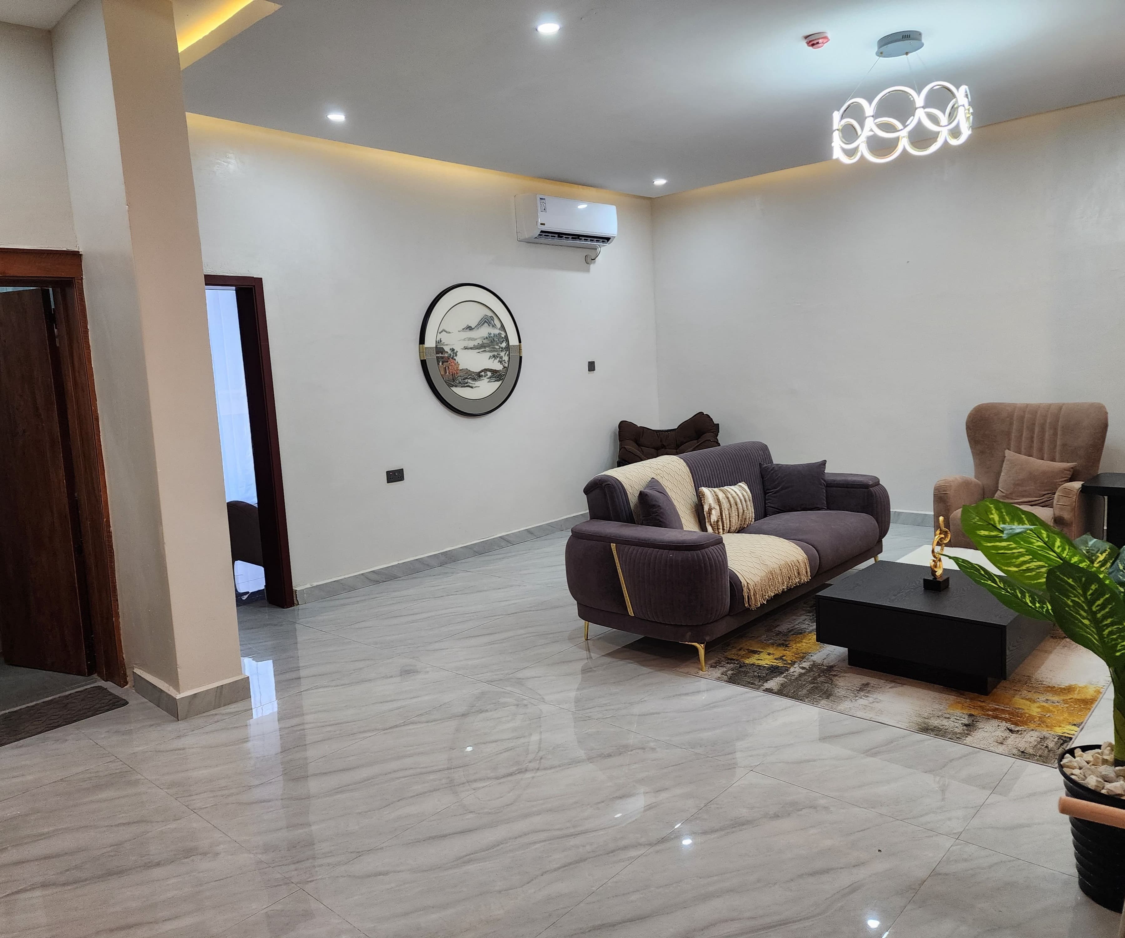 Room image 1