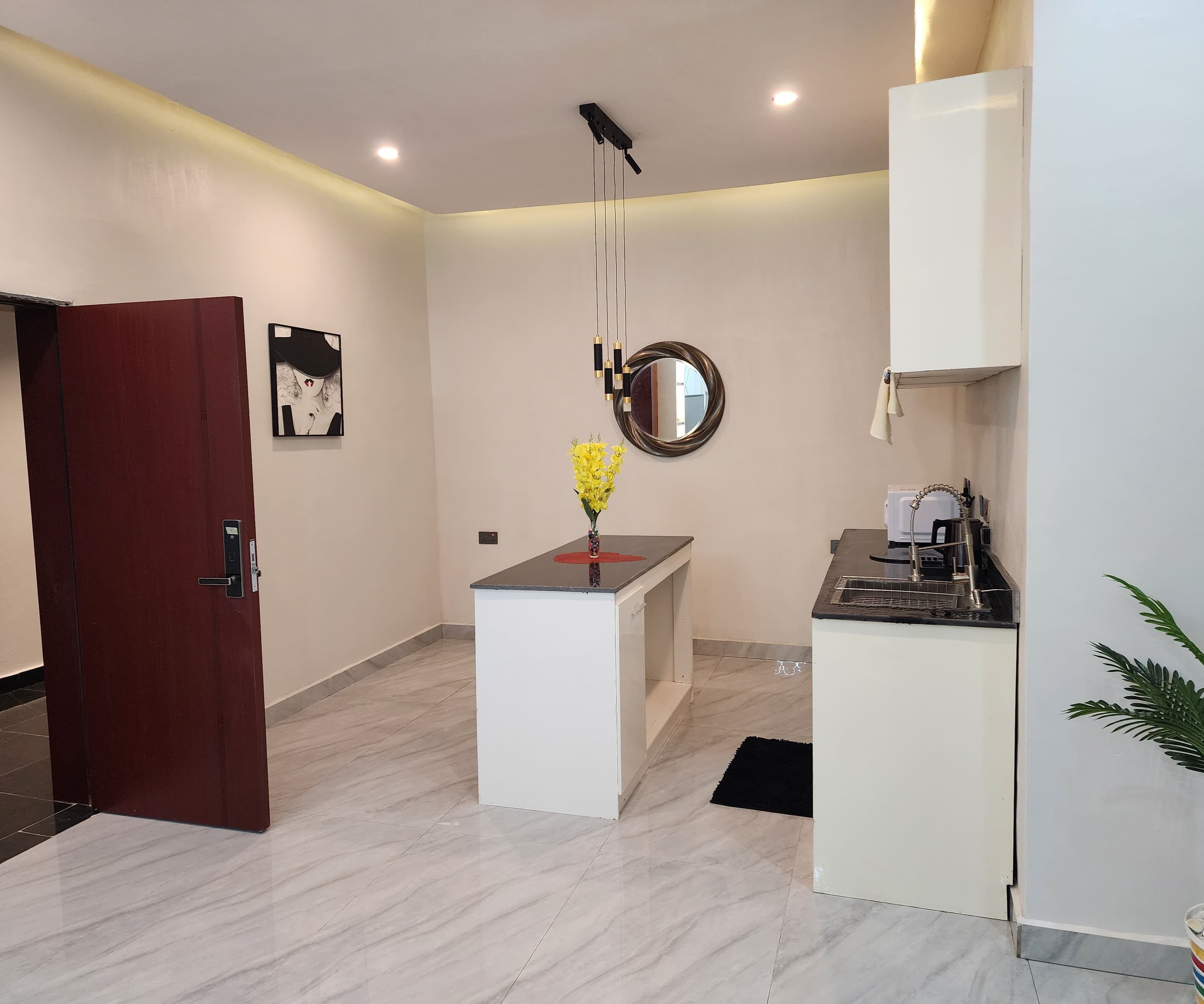 Room image 3