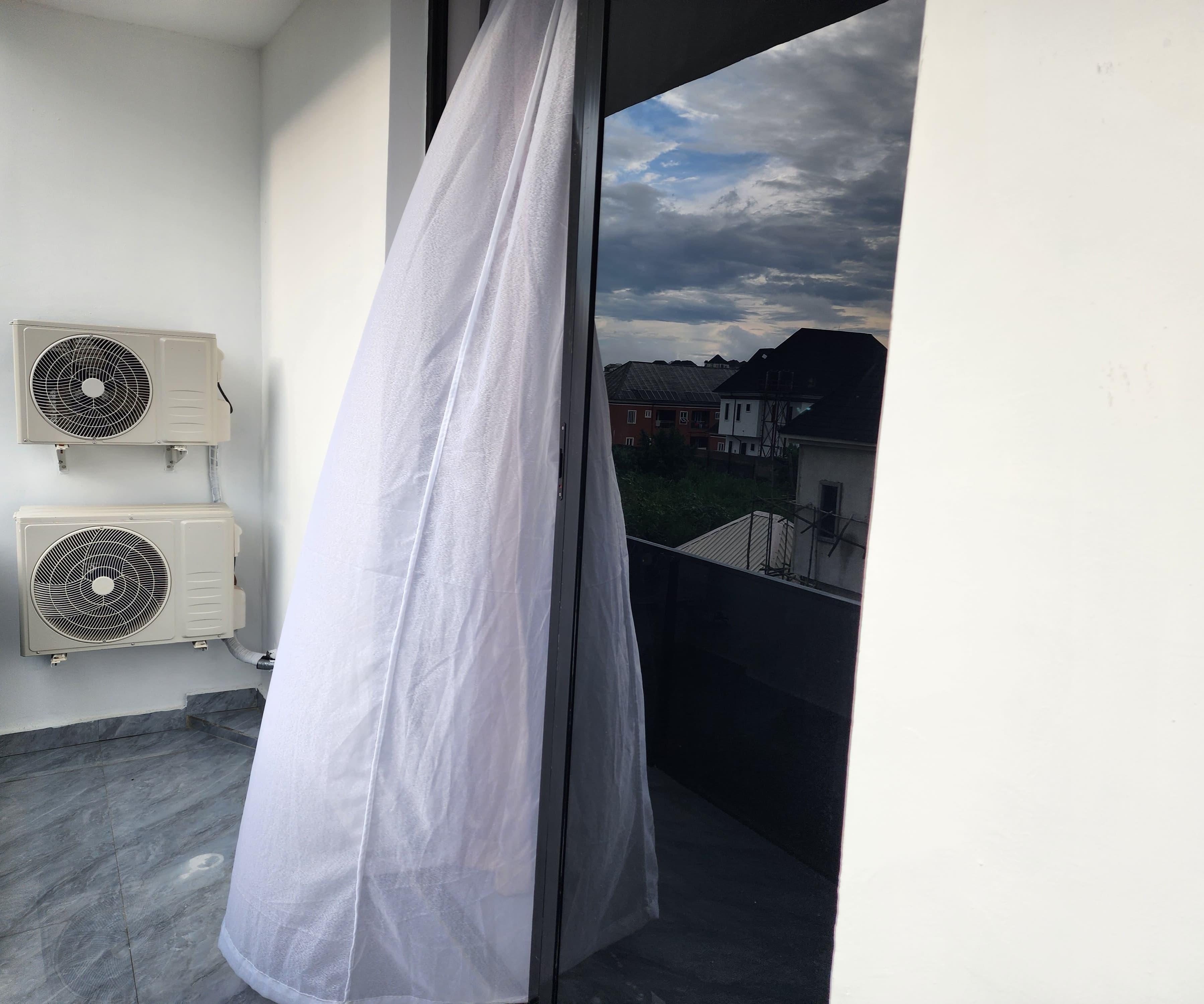 Room image 6