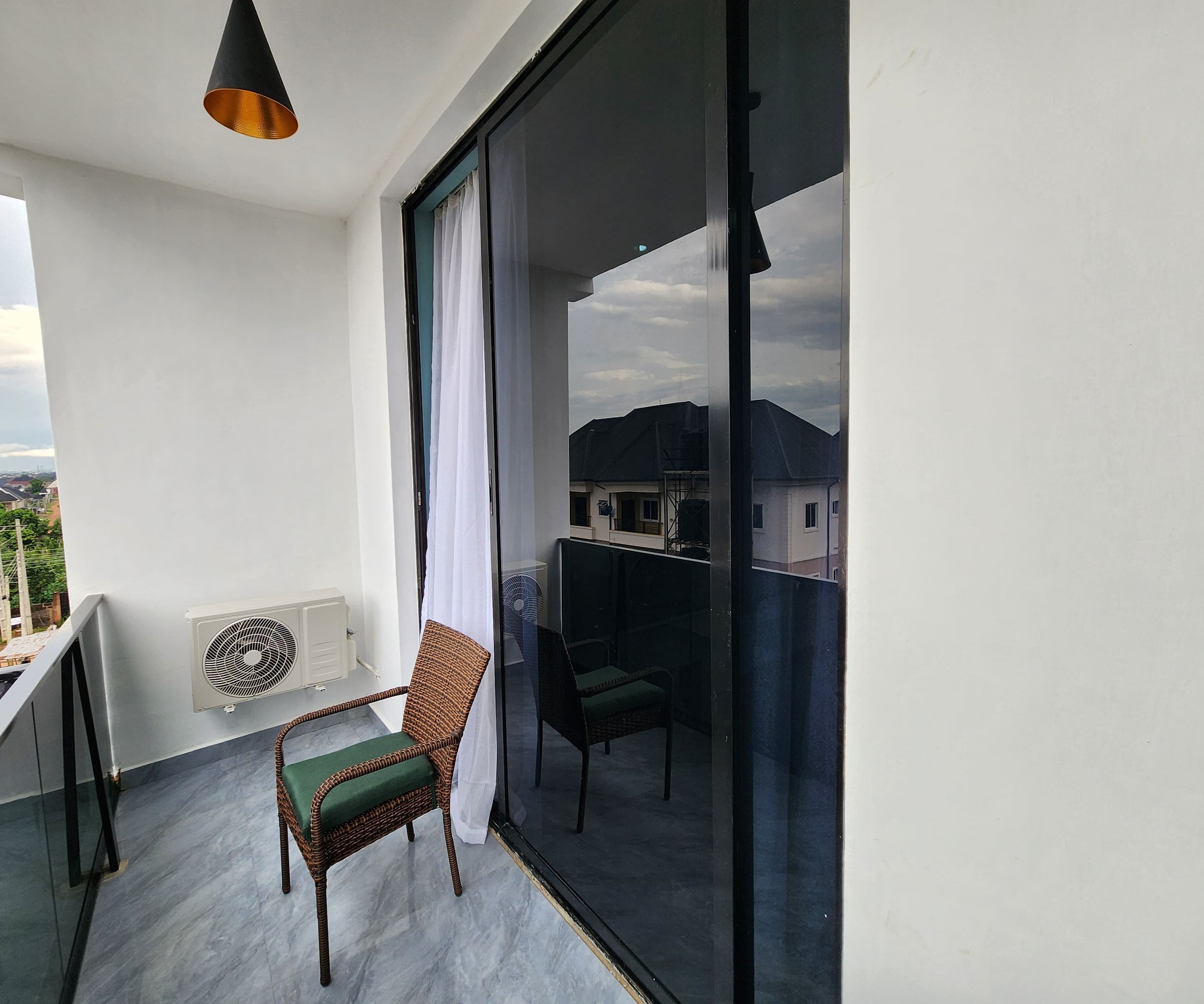 Room image 3