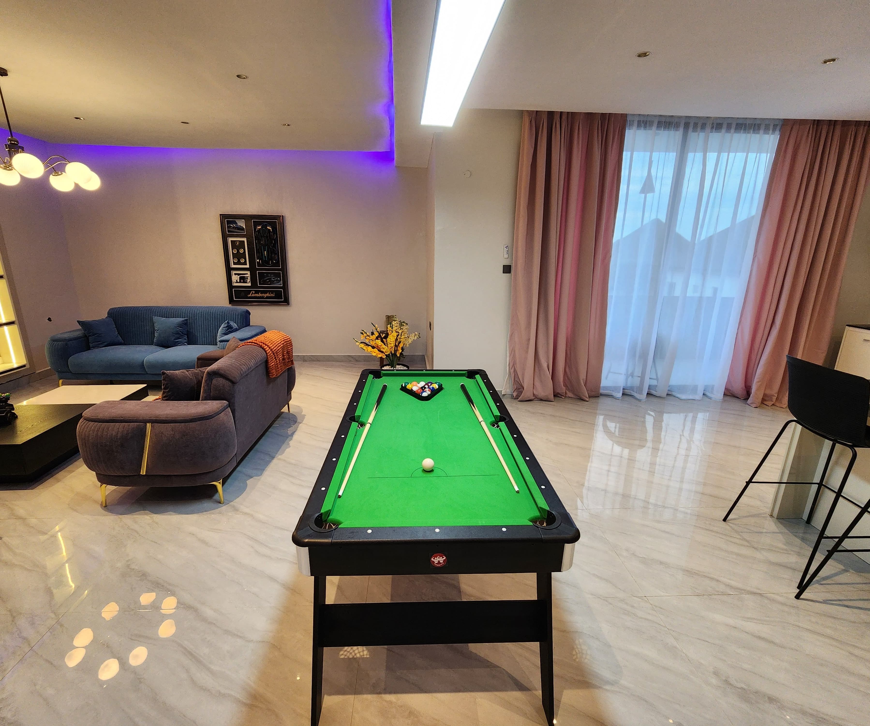 Room image 3