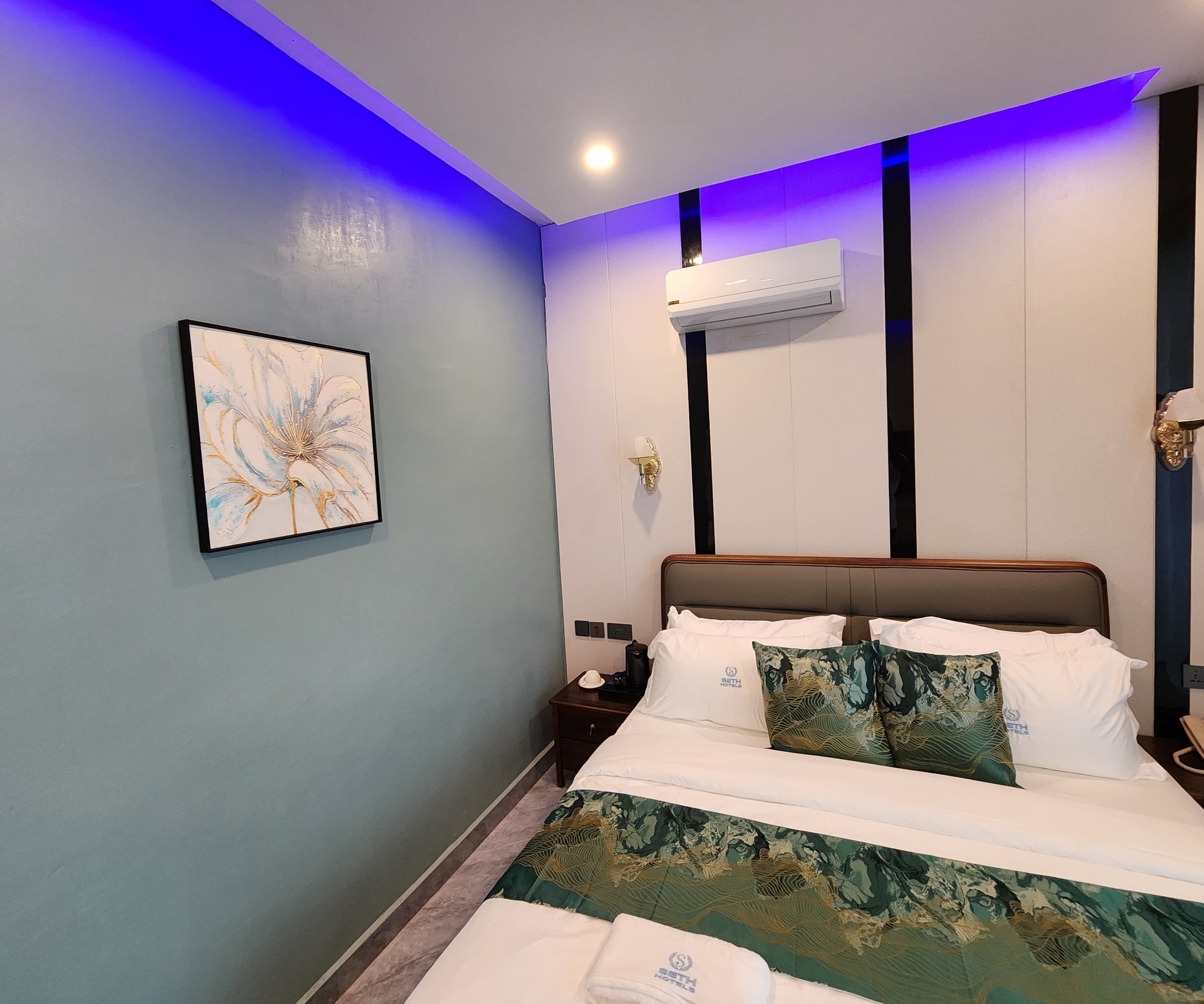 Room image 7