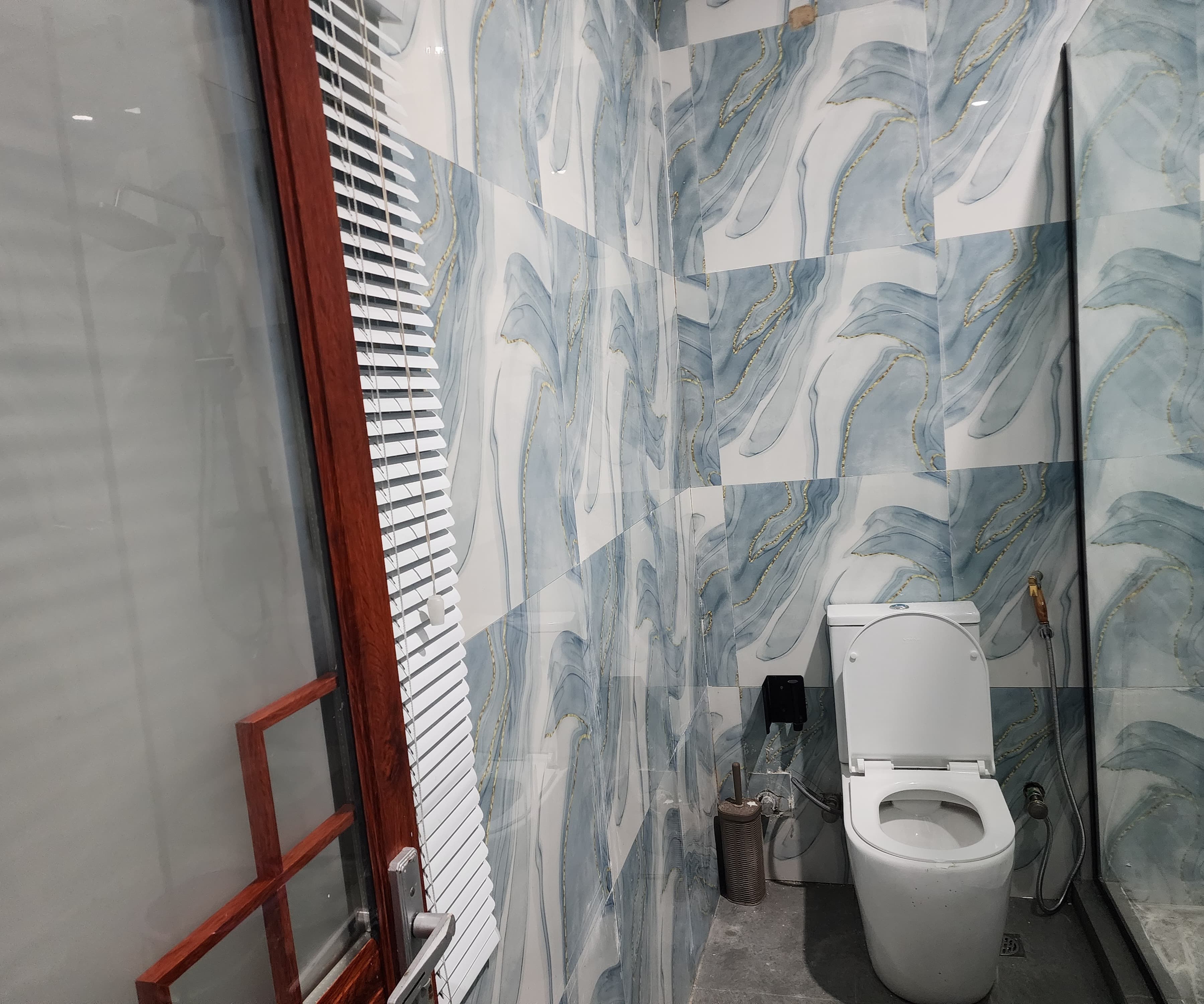 Room image 8