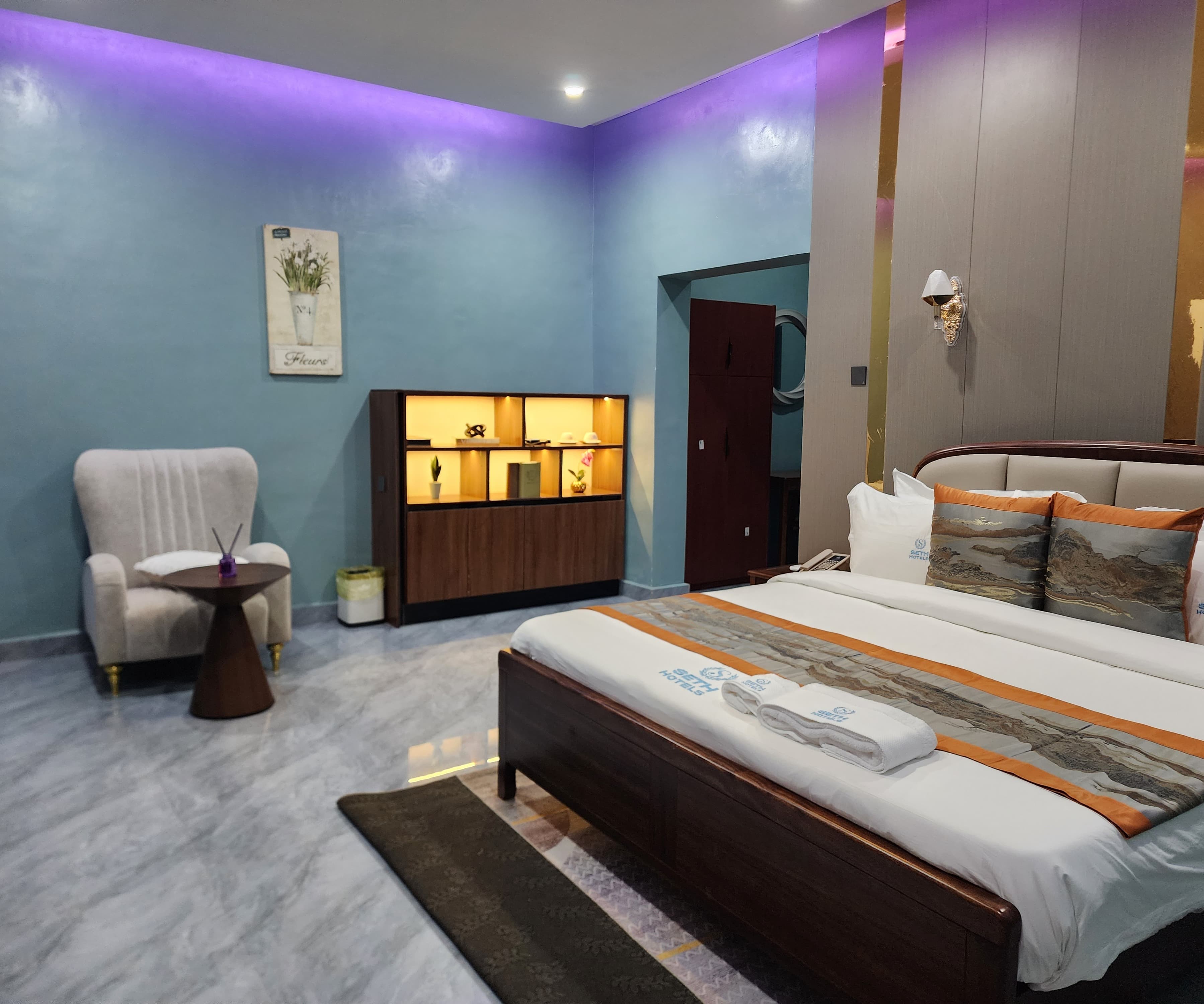 Room image 1