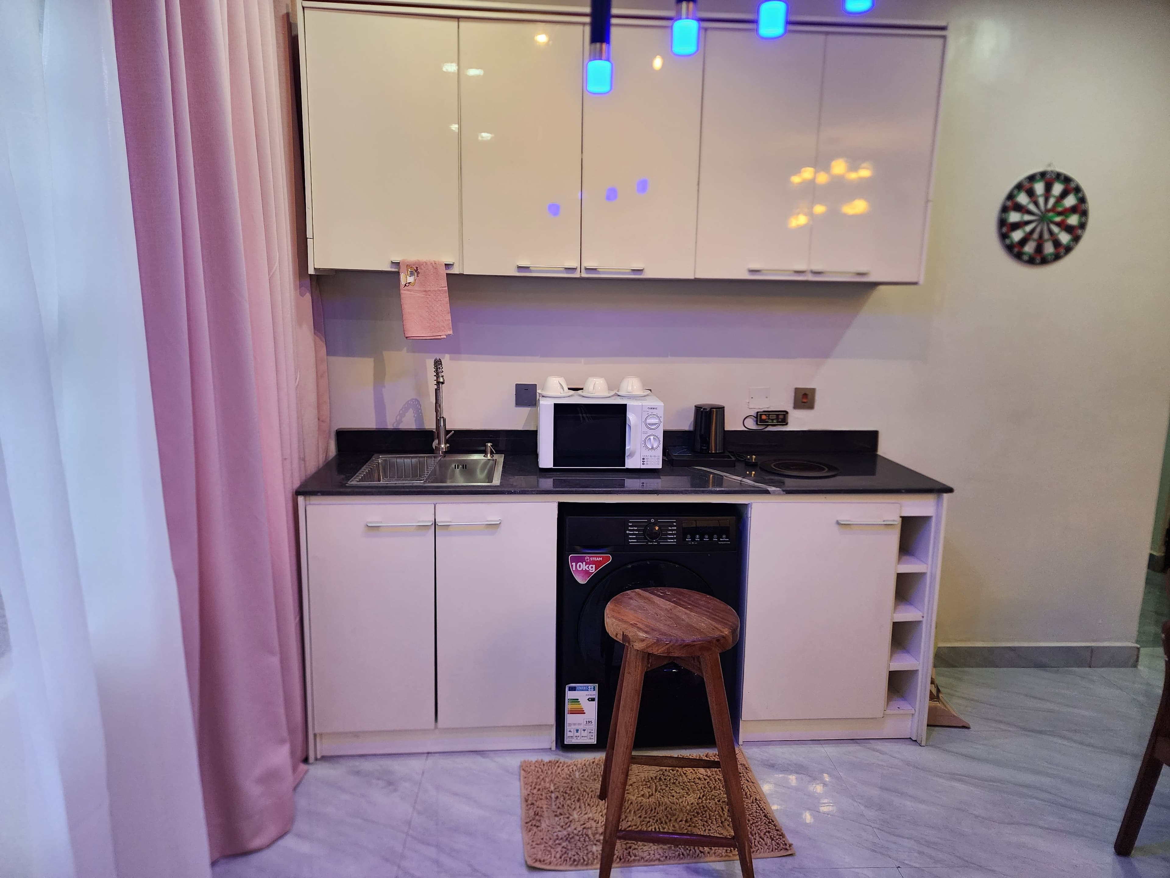 Room image 6