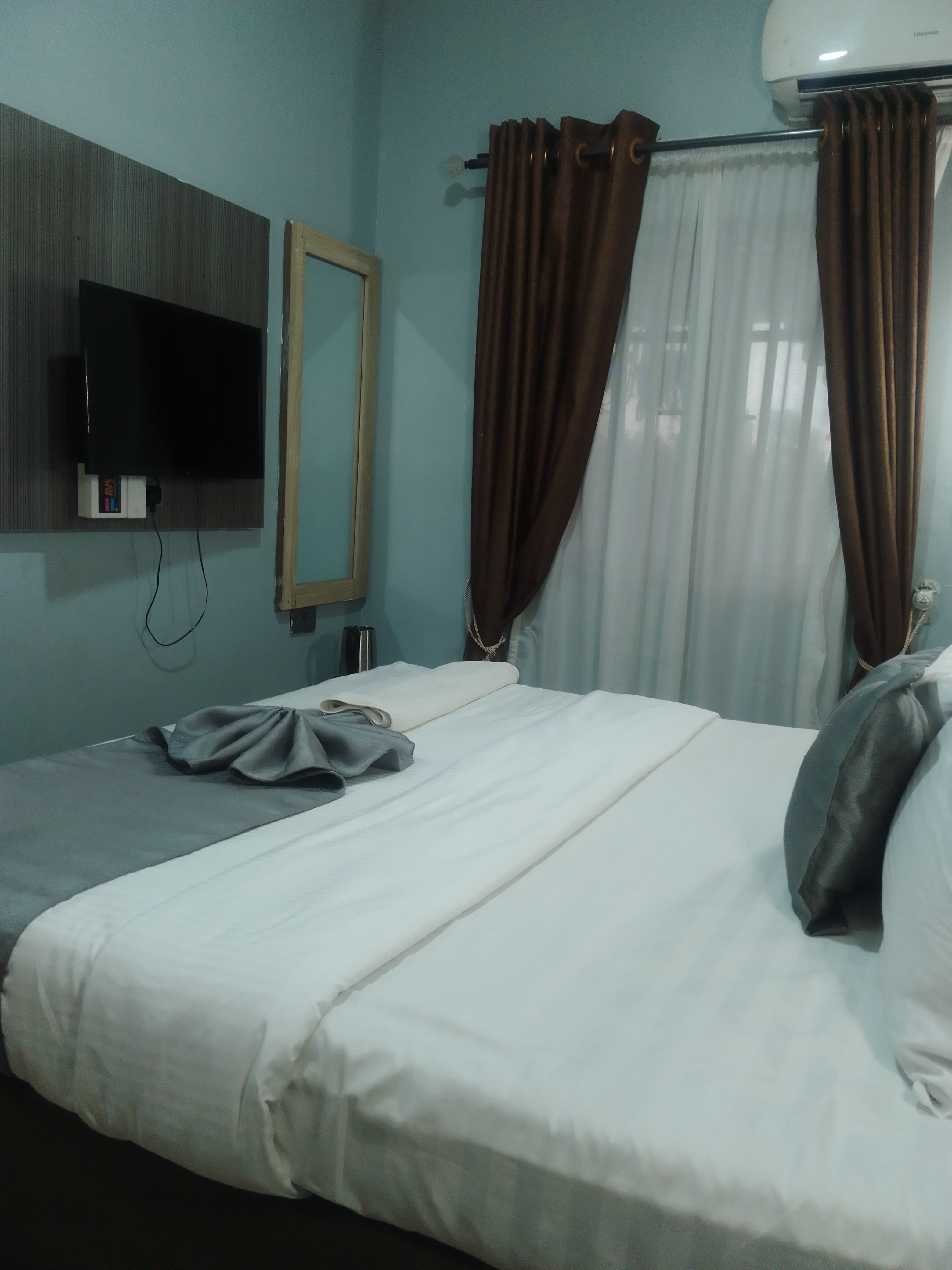 Room image 2