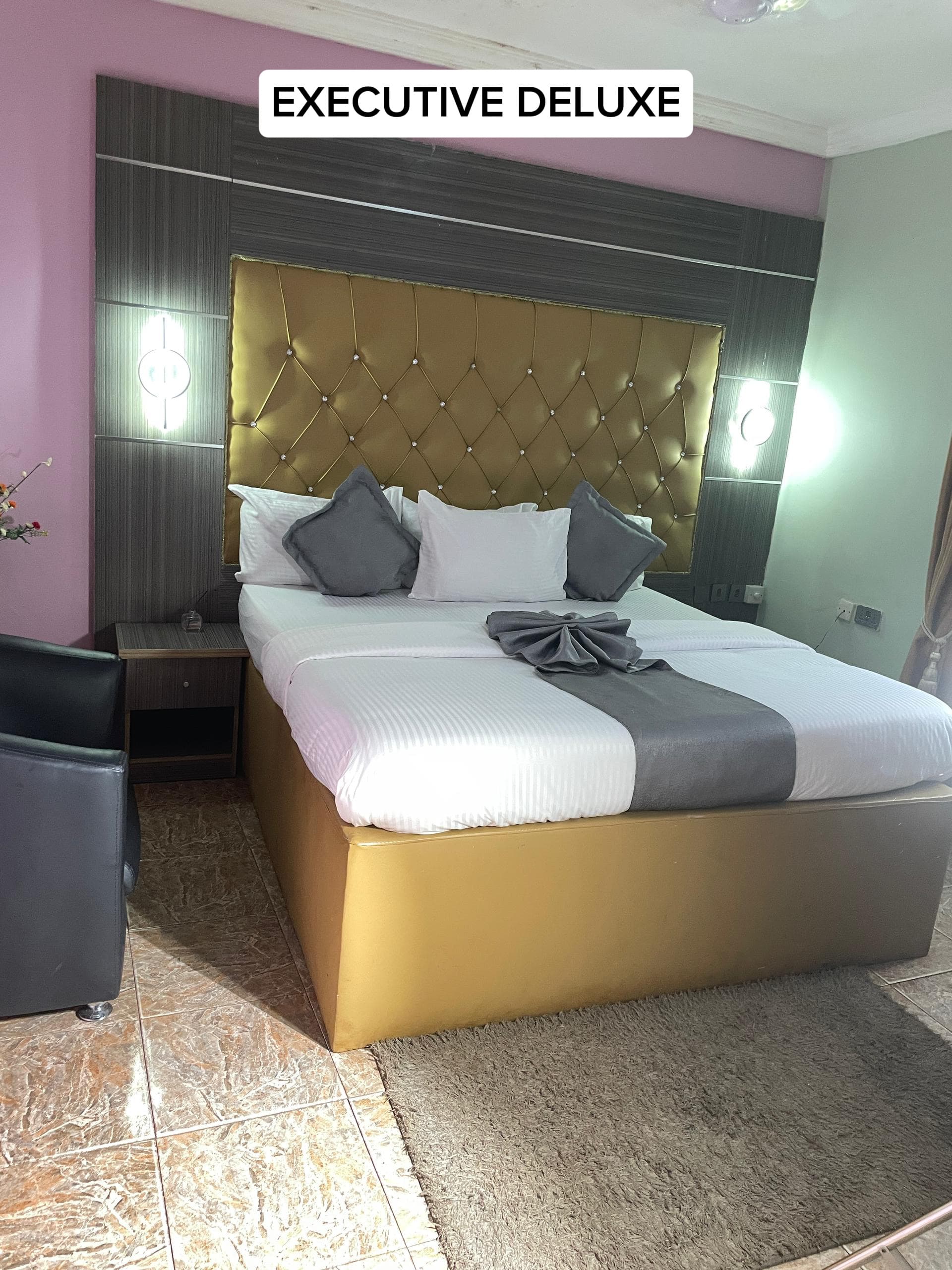 Room image 1